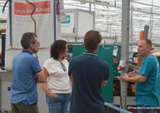 Uitleg bij het oppotten bij anthuriumkweker Groene Tint